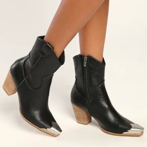 Lulu's Naiya Western Boots